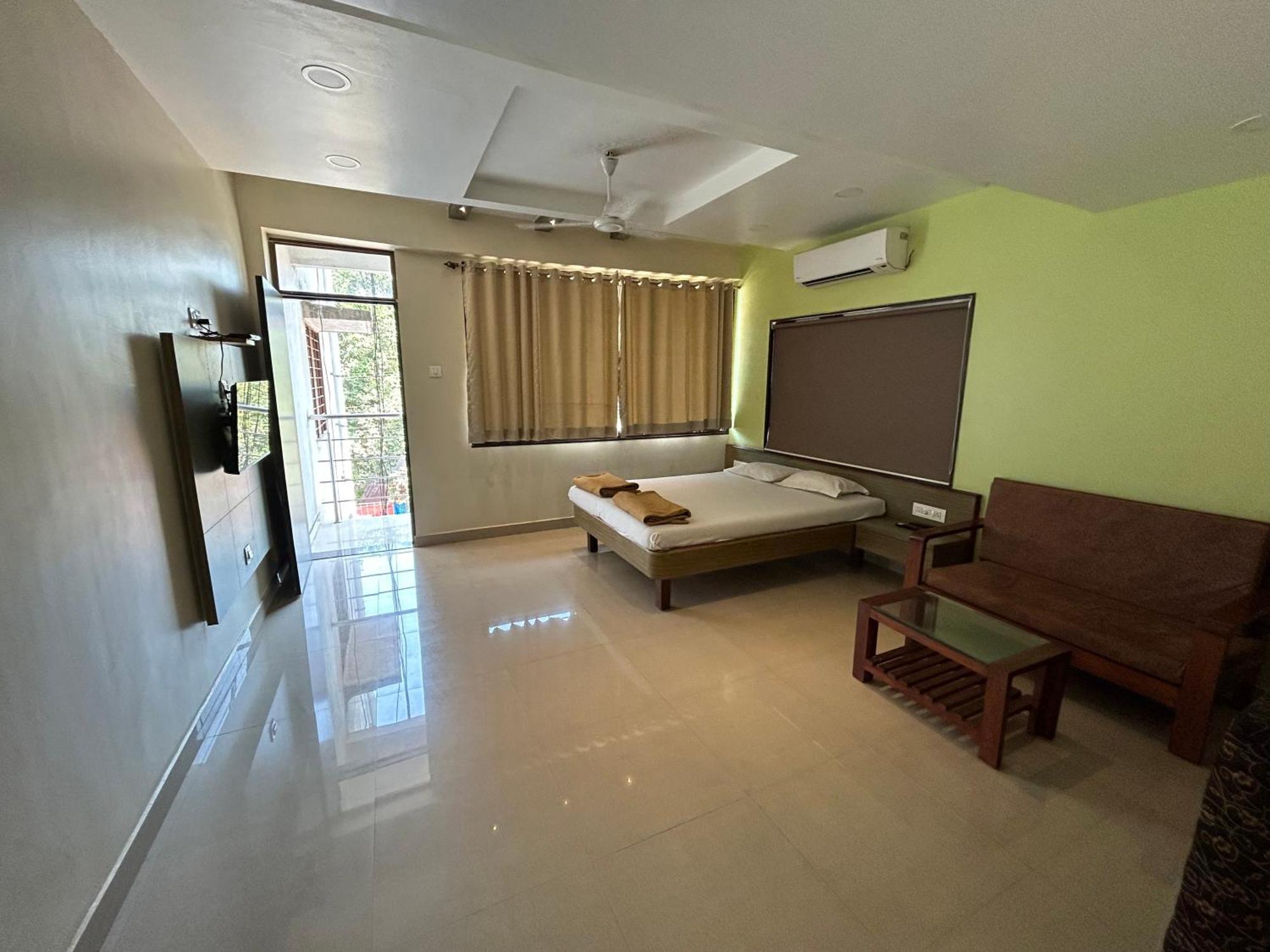 Hotel Aaba'S Gomantak Sawantwadi Buitenkant foto